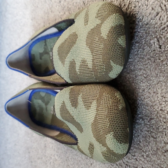 Rothys Camo Loafer Size 6.5 - Picture 2 of 9